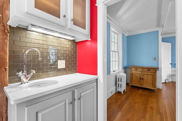 585 Careswell St, Marshfield, MA 02050