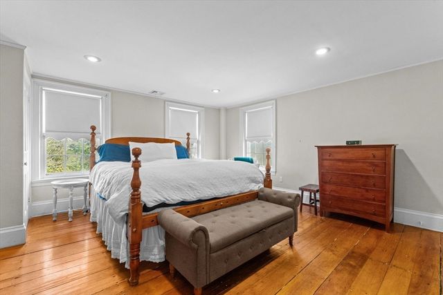 585 Careswell St, Marshfield, MA 02050