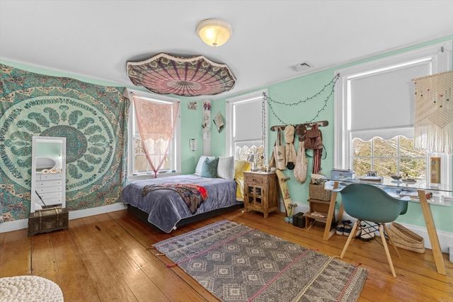 585 Careswell St, Marshfield, MA 02050