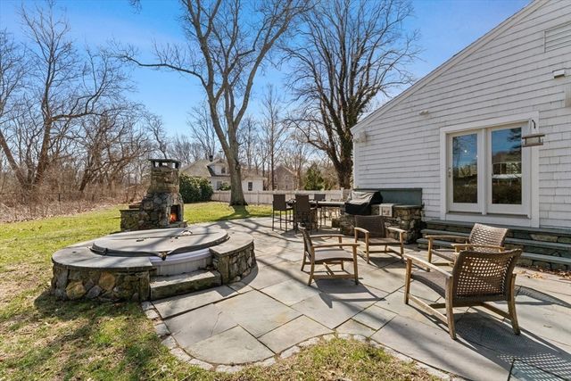 585 Careswell St, Marshfield, MA 02050