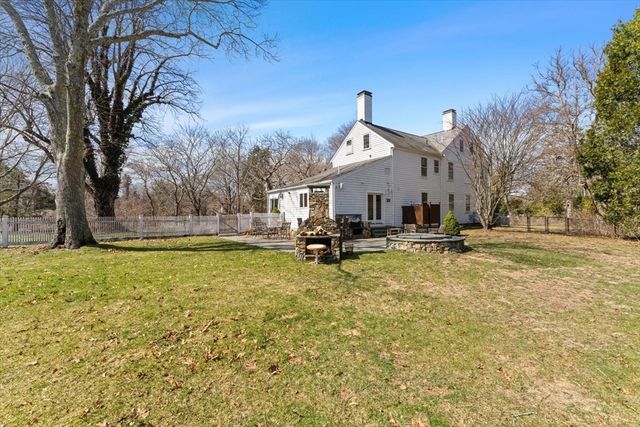 585 Careswell St, Marshfield, MA 02050