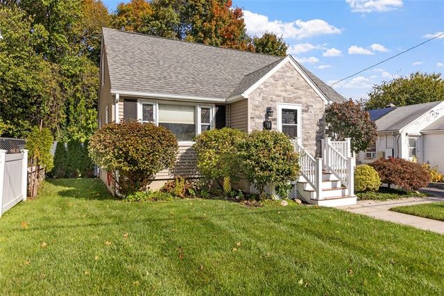 18 Lyman Avenue, Johnston, RI 02919