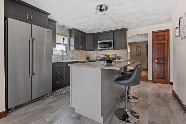 18 Lyman Avenue, Johnston, RI 02919