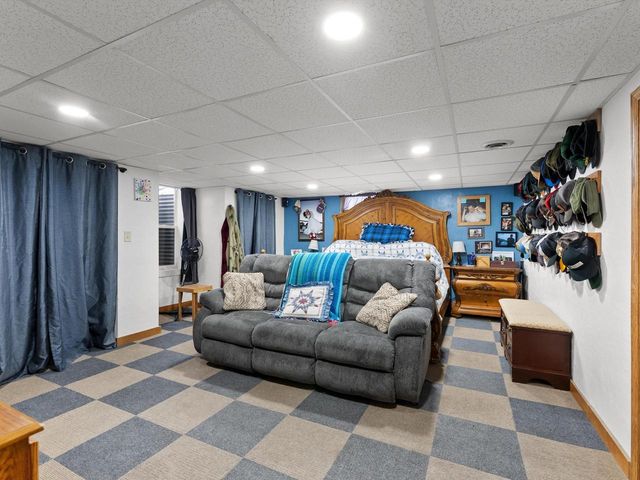 5425 Old Q ROAD, Manitowoc, WI 54220