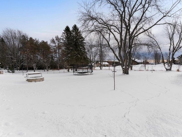 5425 Old Q ROAD, Manitowoc, WI 54220