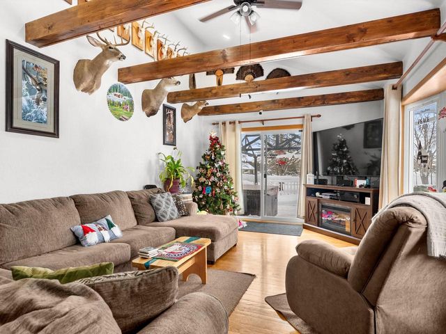 5425 Old Q ROAD, Manitowoc, WI 54220