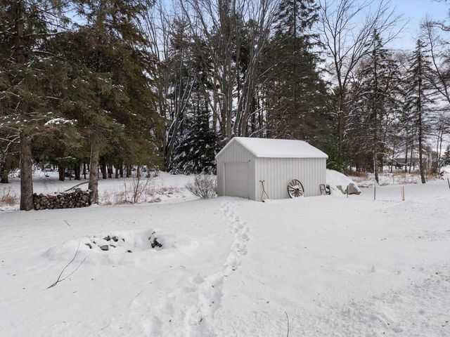 5425 Old Q ROAD, Manitowoc, WI 54220