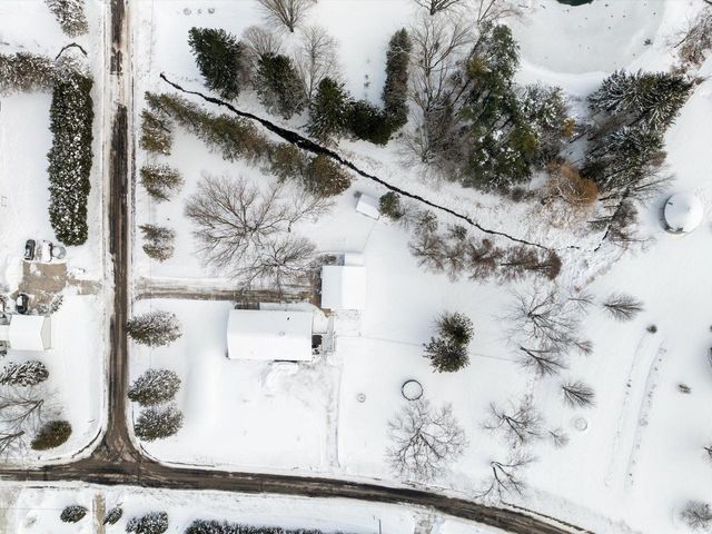 5425 Old Q ROAD, Manitowoc, WI 54220