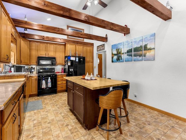 5425 Old Q ROAD, Manitowoc, WI 54220