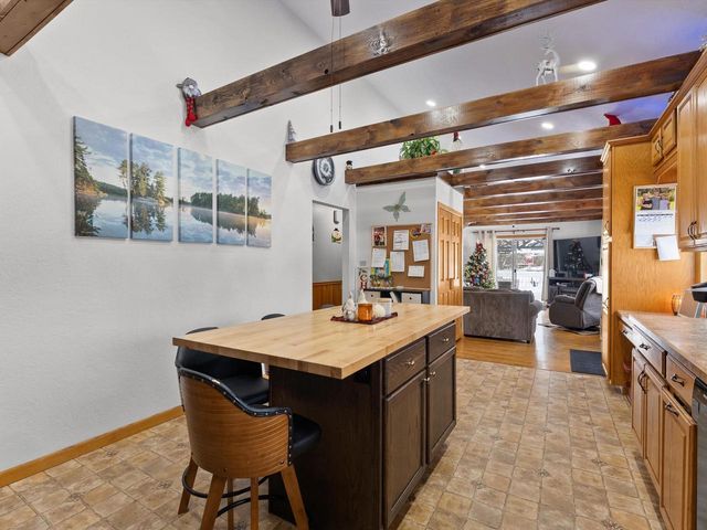 5425 Old Q ROAD, Manitowoc, WI 54220