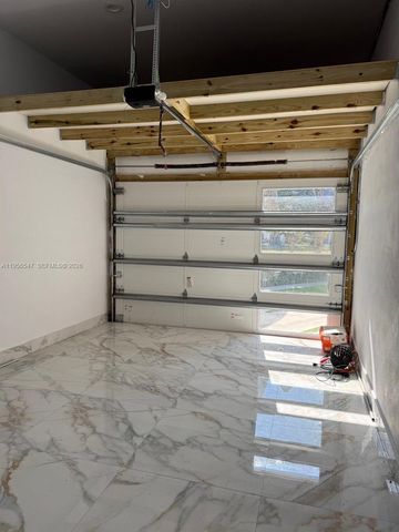 9839 SW 213th St, Cutler Bay, FL 33189