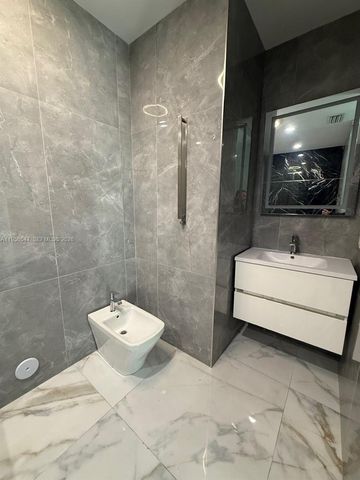 9839 SW 213th St, Cutler Bay, FL 33189