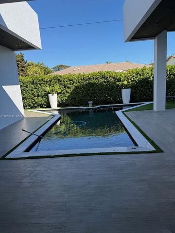 9839 SW 213th St, Cutler Bay, FL 33189