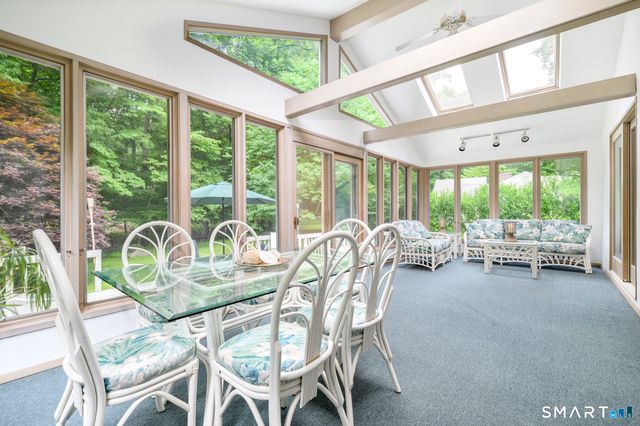 80 Wake Robin Lane, Stamford, CT 06903
