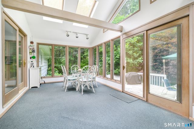 80 Wake Robin Lane, Stamford, CT 06903