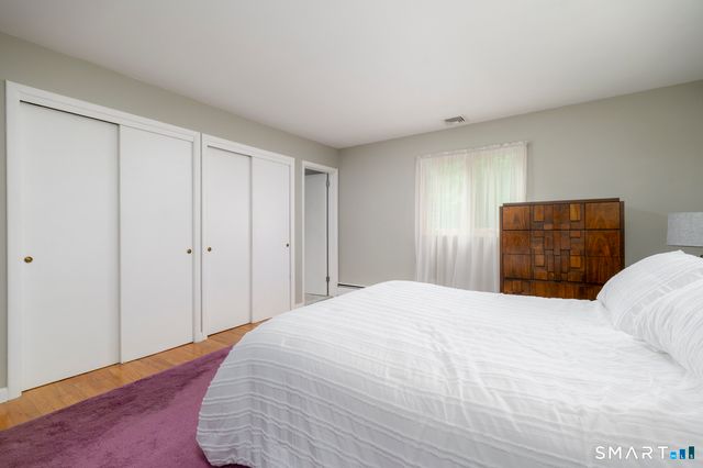 80 Wake Robin Lane, Stamford, CT 06903