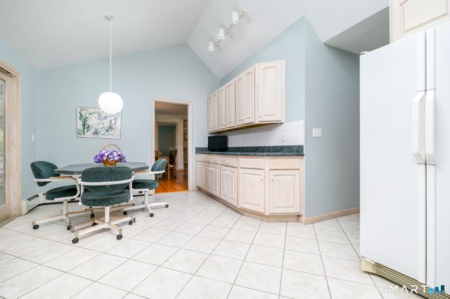 80 Wake Robin Lane, Stamford, CT 06903