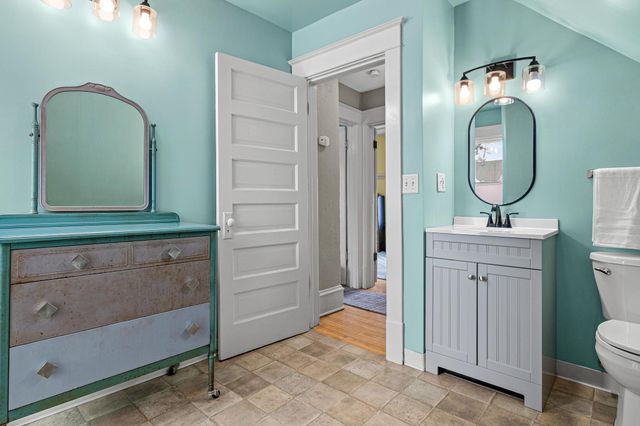 1217 28th Avenue NE, Minneapolis, MN 55418