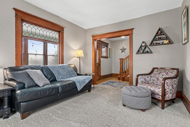 1217 28th Avenue NE, Minneapolis, MN 55418