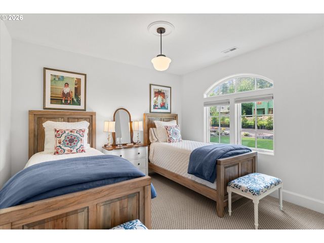 5260 Nw 137TH Ave, Portland, OR 97229