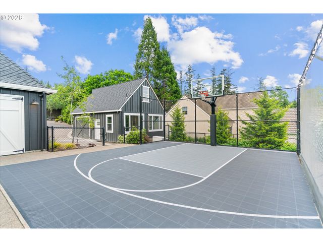 5260 Nw 137TH Ave, Portland, OR 97229