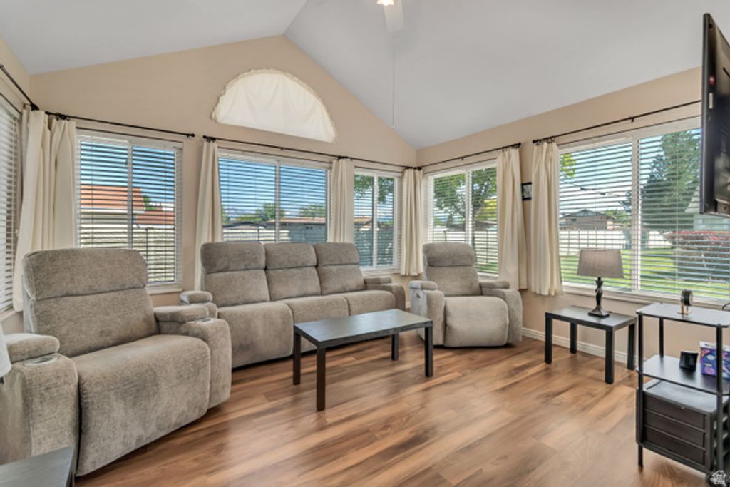 Image 9 of property listing at 3549 S VILLA VIEW DR #D, West Valley City, UT 84120