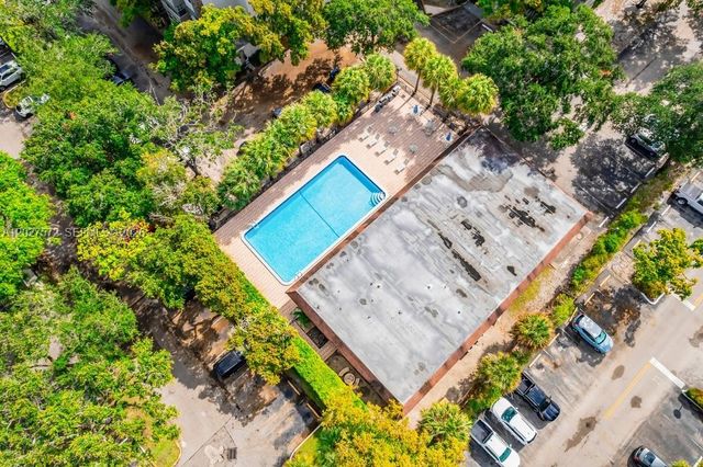 6600 Cypress Rd 310, Plantation, FL 33317