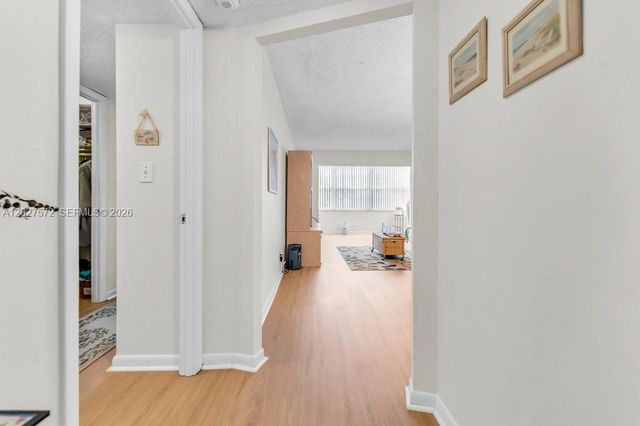 6600 Cypress Rd 310, Plantation, FL 33317