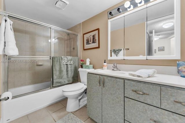 6600 Cypress Rd 310, Plantation, FL 33317