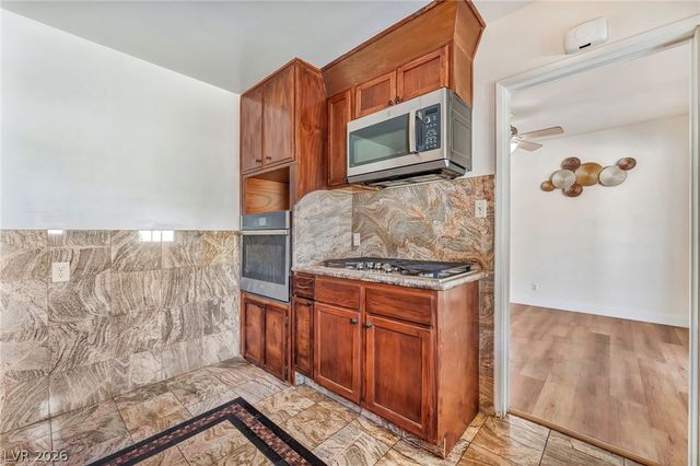 1809 East Saint Louis Avenue, Las Vegas, NV 89104
