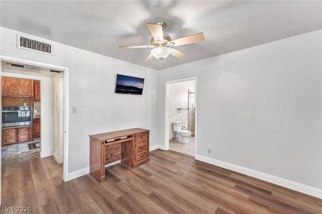 1809 East Saint Louis Avenue, Las Vegas, NV 89104