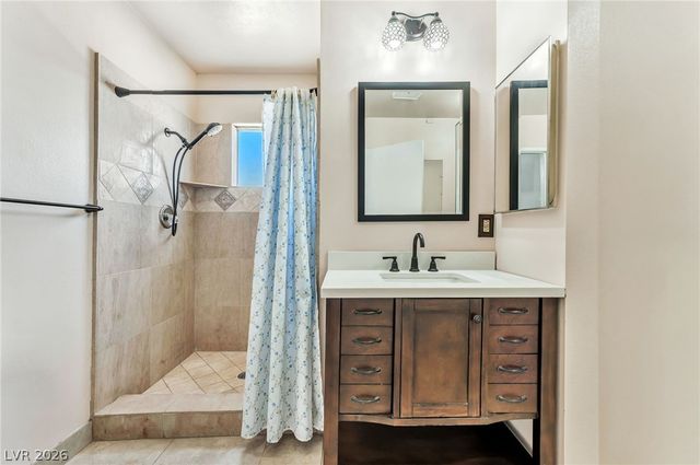 1809 East Saint Louis Avenue, Las Vegas, NV 89104