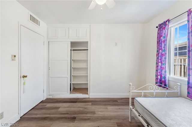 1809 East Saint Louis Avenue, Las Vegas, NV 89104