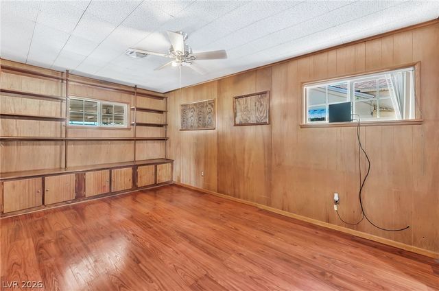 1809 East Saint Louis Avenue, Las Vegas, NV 89104