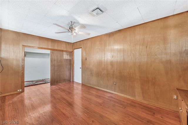 1809 East Saint Louis Avenue, Las Vegas, NV 89104