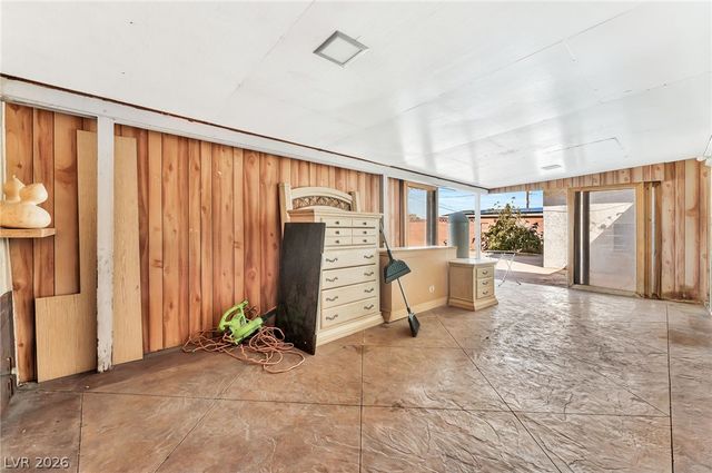 1809 East Saint Louis Avenue, Las Vegas, NV 89104