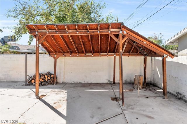 1809 East Saint Louis Avenue, Las Vegas, NV 89104