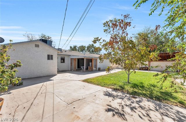 1809 East Saint Louis Avenue, Las Vegas, NV 89104