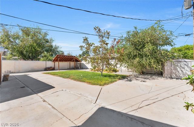 1809 East Saint Louis Avenue, Las Vegas, NV 89104