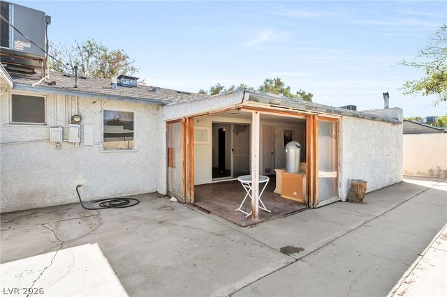 1809 East Saint Louis Avenue, Las Vegas, NV 89104