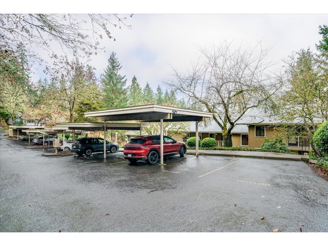 3833 COLONY OAKS Dr, Eugene, OR 97405