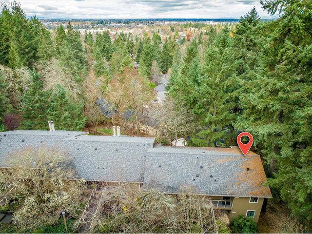 3833 COLONY OAKS Dr, Eugene, OR 97405