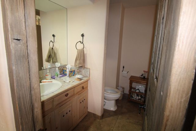 39 Sandoval Road, Edgewood, NM 87015