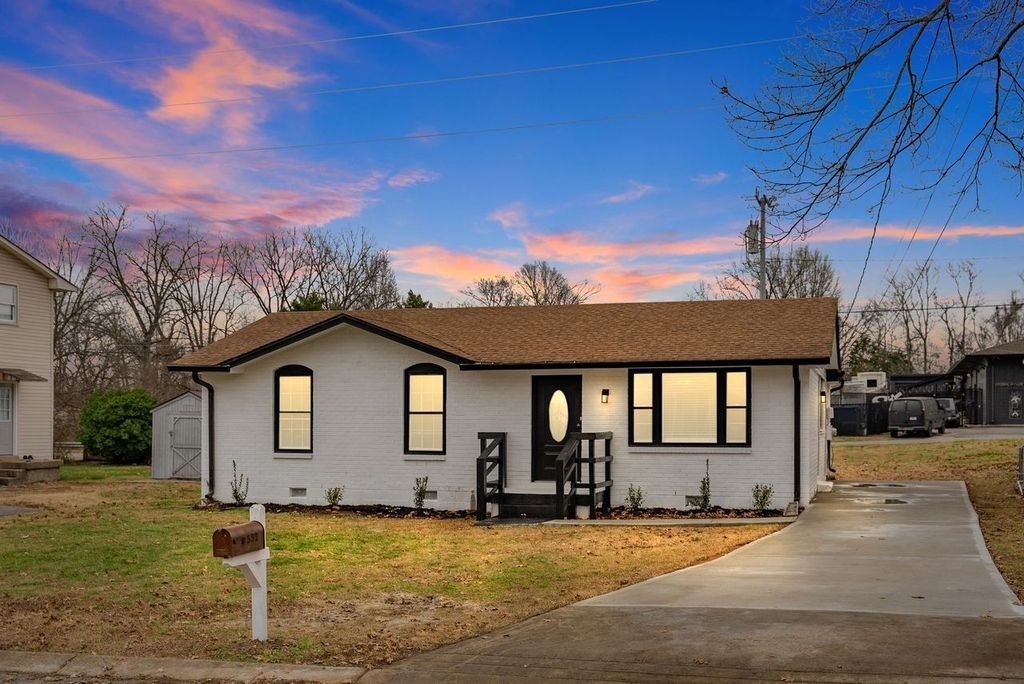 532 Savely Dr, N, Hendersonville, TN 37075