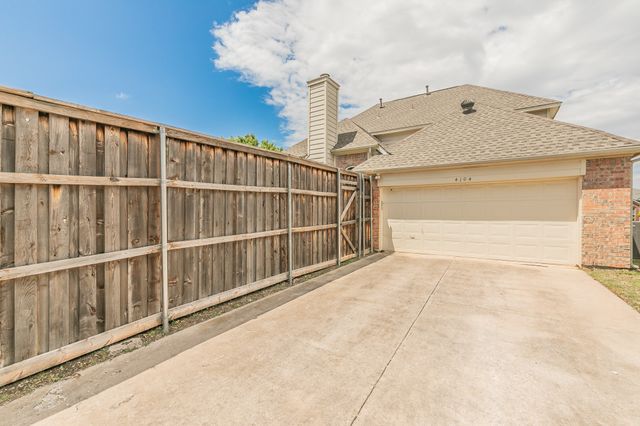 4104 Creekstone Drive, Plano, TX 75093