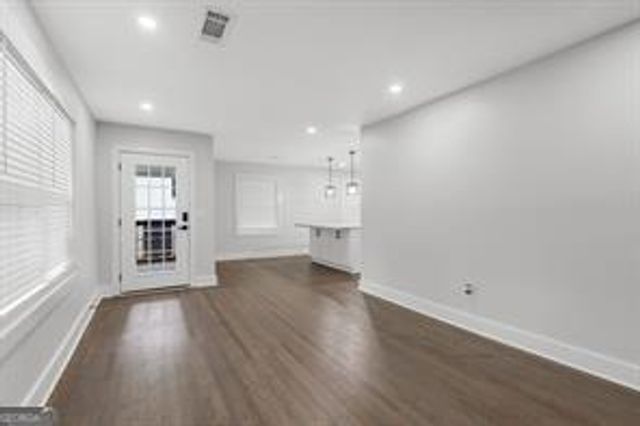 2219 SHARON Way, Decatur, GA 30032