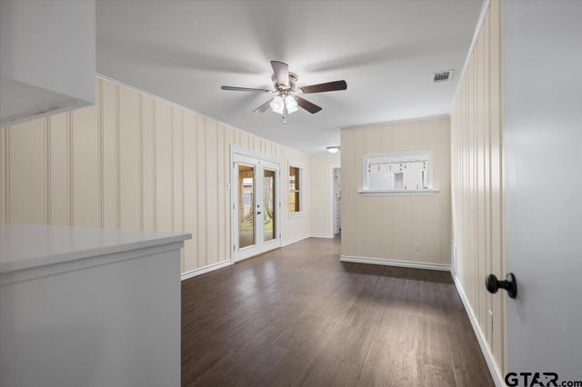 2033 Neeley St., Tyler, TX 75701