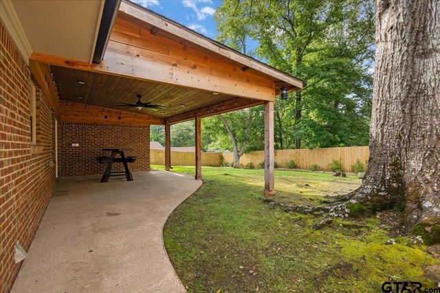 2033 Neeley St., Tyler, TX 75701