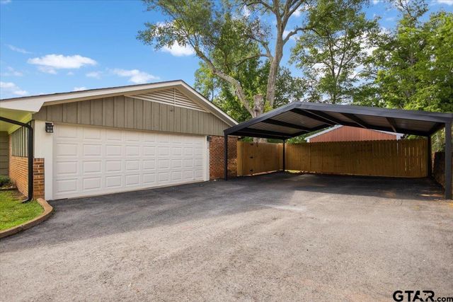 2033 Neeley St., Tyler, TX 75701