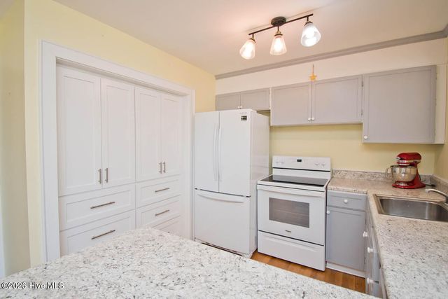 307 Anita Forte Drive, Swansboro, NC 28584